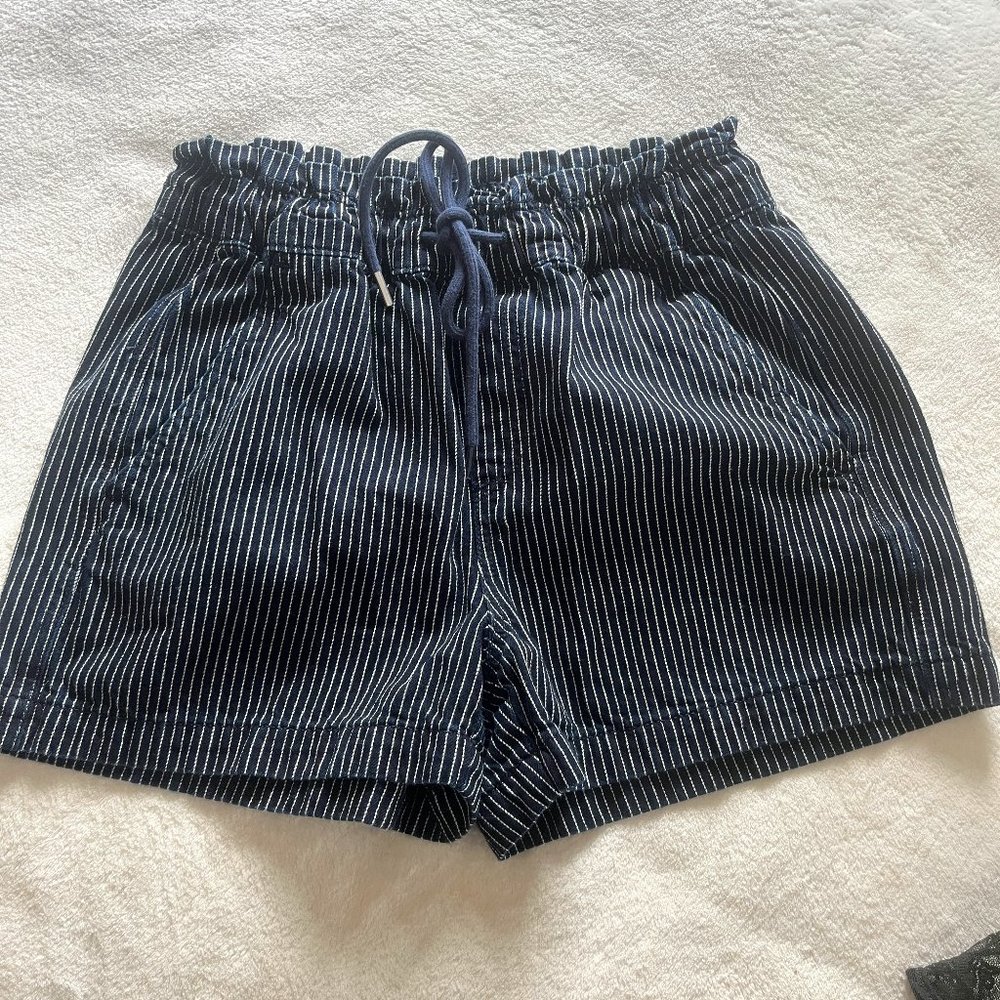 Women's Loft pinstriped shorts size xs